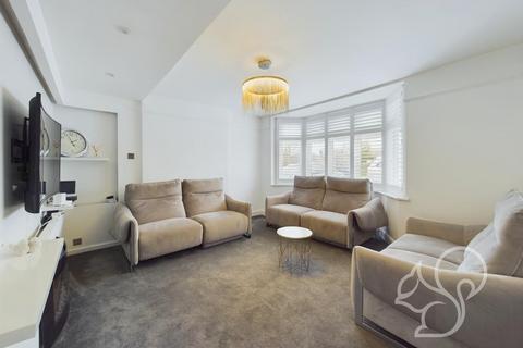 5 bedroom detached house for sale, Ipswich Road, Colchester