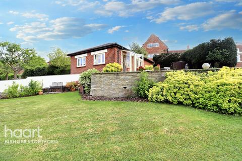 2 bedroom bungalow for sale, Epping CM16