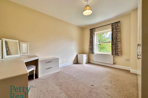 2 bedroom flat for sale, Clover Croft, Higham