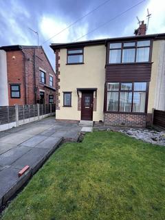 3 bedroom semi-detached house to rent, Forton Avenue, Bolton BL2