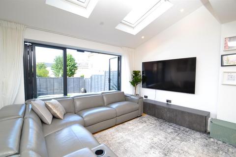 3 bedroom semi-detached house for sale, Wordsworth Gardens, Borehamwood