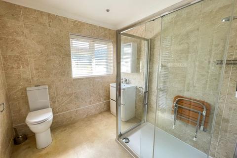 3 The Drive, Gravesend, DA12 4BY