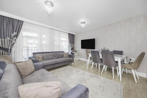 2 bedroom flat for sale, Beaumont Road, London E10