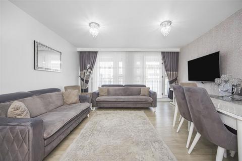 2 bedroom flat for sale, Beaumont Road, London E10