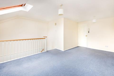 1 bedroom flat to rent, Rosamund Close, South Croydon, CR2