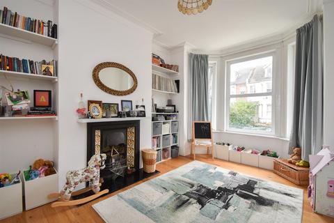 4 bedroom end of terrace house for sale, Edwin Road, Hastings