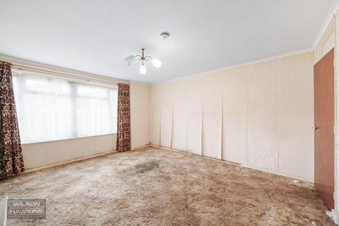 2 bedroom maisonette for sale, Bangor Close, Northolt UB5