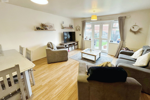 14 Carnation Way, Nuneaton, CV10 7SR