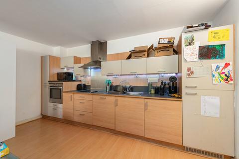 2 bedroom apartment for sale, Holly Court, West Parkside Greenwich SE10