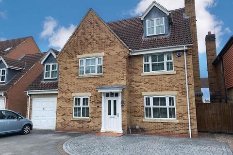 5 bedroom detached house to rent, Domain Drive, Chellaston DE73