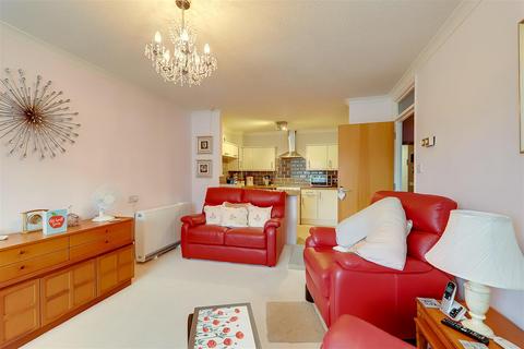 2 bedroom retirement property for sale, The Cloisters, Carnegie Road, Worthing