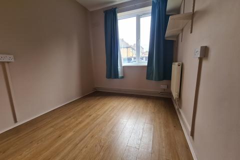 2 bedroom flat to rent, Southview, 162 Oakleigh Road South , London N11