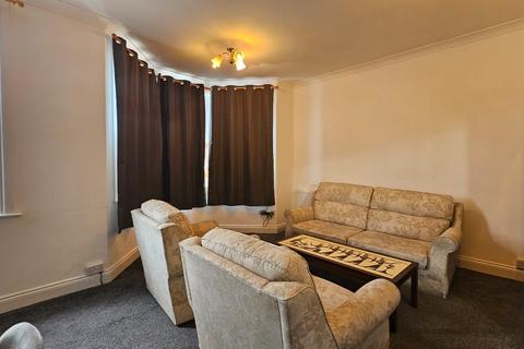 2 bedroom apartment to rent, London Road, Wembley