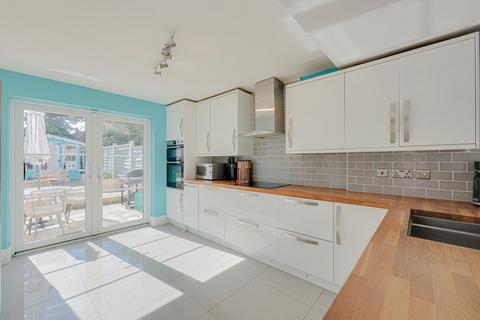 37 Avenue Terrace, Westcliff-on-sea, SS0 7PL