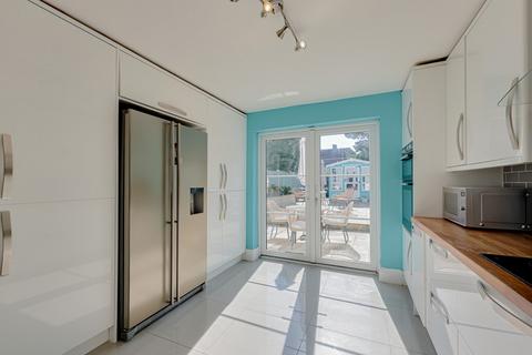 37 Avenue Terrace, Westcliff-on-sea, SS0 7PL