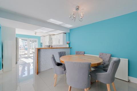 37 Avenue Terrace, Westcliff-on-sea, SS0 7PL