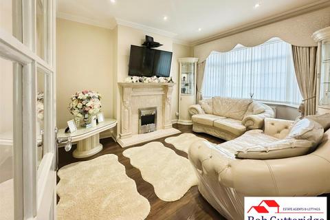 Roberta Talke Road, Talke Pits, Stoke-on-trent, ST7 1UJ
