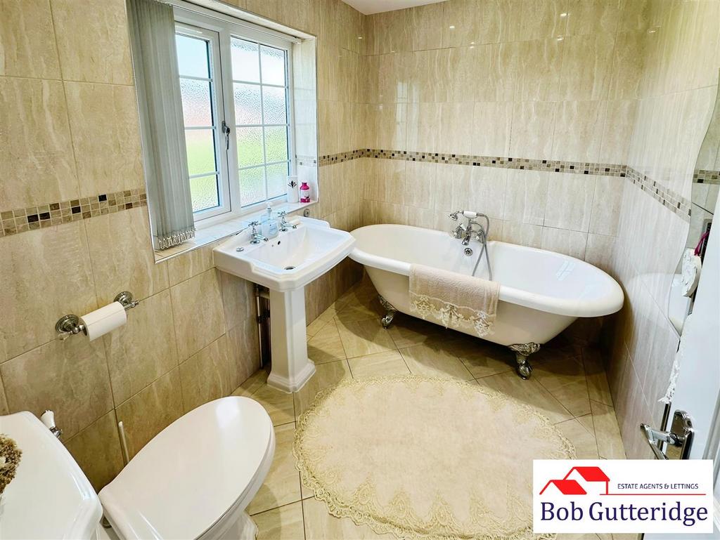 First floor family bathroom