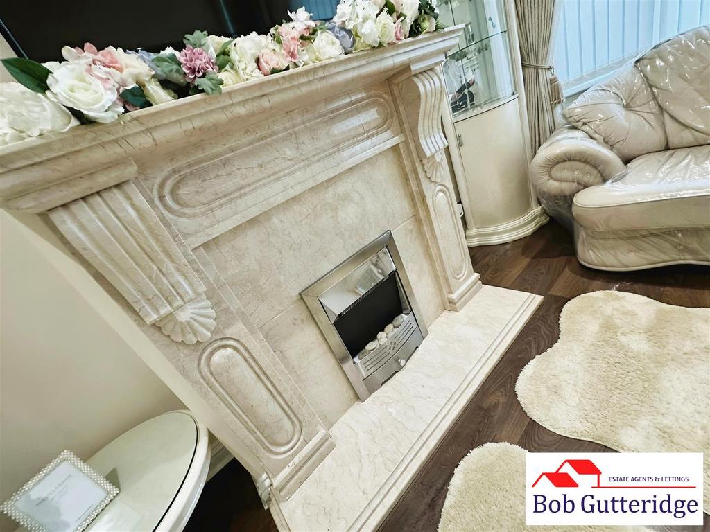 Bay fronted lounge