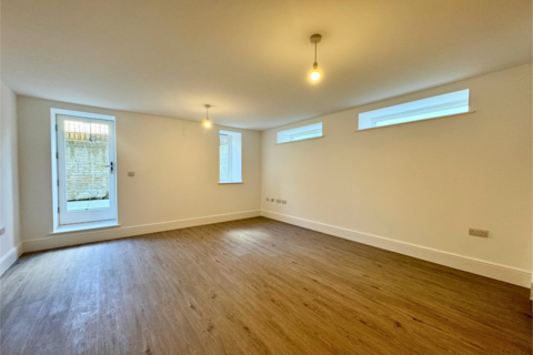 1 bedroom flat to rent, 63 Copers Cope Road, Beckenham, Kent