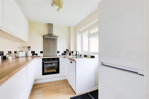 3 bedroom semi-detached house for sale, Sandyford Close, Nottingham NG6