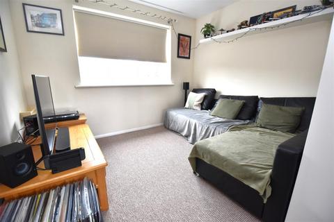 1 bedroom apartment for sale, Lesney Gardens, Rochford