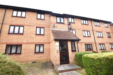 1 bedroom apartment for sale, Lesney Gardens, Rochford