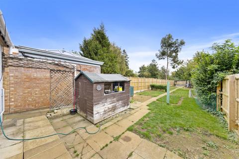 3 bedroom semi-detached house for sale, Breakleys Road, Desborough NN14