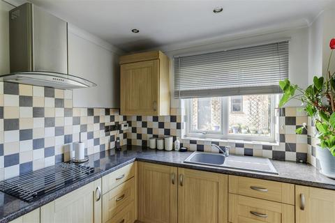 4 bedroom detached house for sale, Polperro Way, Hucknall NG15