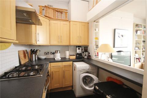 2 bedroom apartment to rent, Bolingbroke Road, London, W14