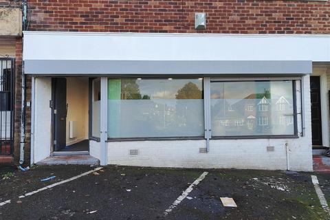 Shop to rent, Victoria Avenue, Manchester