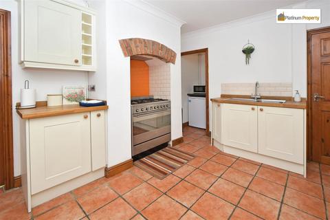 2 bedroom cottage for sale, Cheadle Road, Stoke-On-Trent ST11