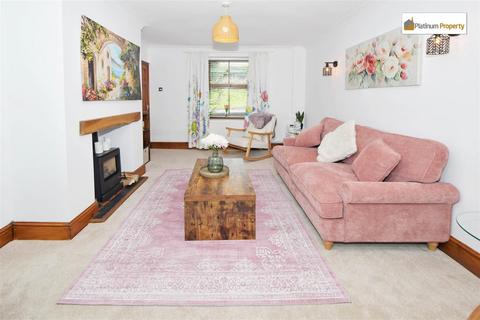 70 Cheadle Road, Forsbrook, Stoke-on-trent, ST11 9AS
