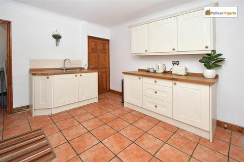 70 Cheadle Road, Forsbrook, Stoke-on-trent, ST11 9AS