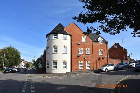 2 bedroom flat to rent, Great Park Street, Wellingborough NN8