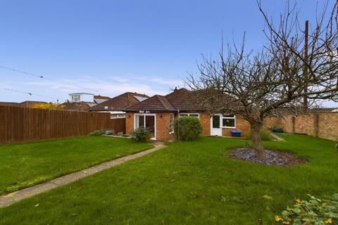 4 bedroom detached bungalow for sale, Greenway Avenue, Boothville, Northampton, NN3 6JP