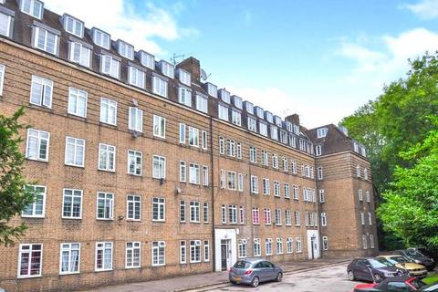 3 bedroom apartment to rent, Waverley Grove, London