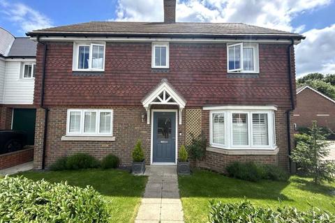 4 bedroom detached house for sale, The Glebe, Maidstone ME18