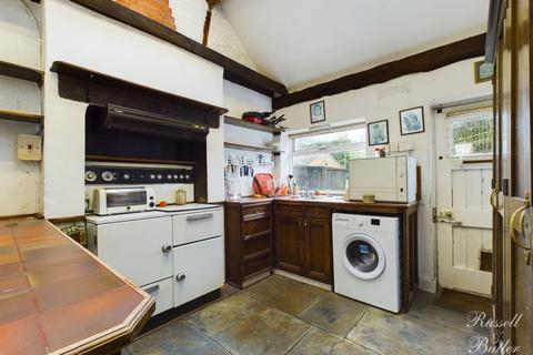 4 bedroom character property for sale, Church Street, Buckingham