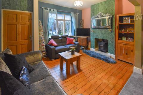 2 bedroom terraced house to rent, Railway Terrace, Buxton