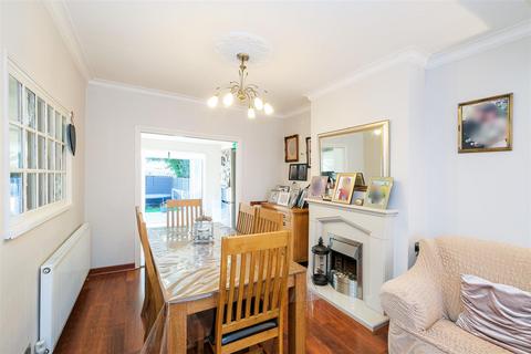 4 bedroom terraced house for sale, Frankland Road, Chingford