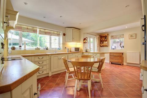 5 bedroom detached house for sale, Main Street, Etton, Beverley