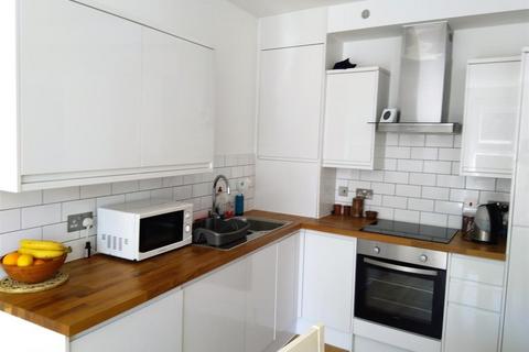 2 bedroom flat for sale, Trinity Crescent, Folkestone Kent