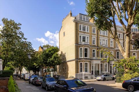 1 bedroom flat for sale, Lexham Gardens, London, W8