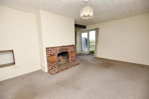 4 bedroom cottage for sale, Back Street, East Stour, Gillingham