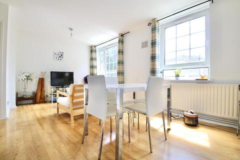 6 bedroom flat to rent, Mile End, London E3