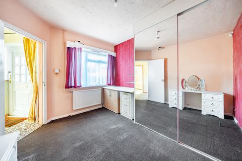 10 Coldharbour Close, Egham, TW20 8TH