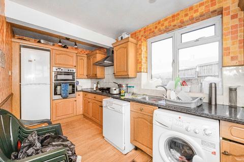 3 bedroom end of terrace house for sale, Verney Gardens, Dagenham, Greater London, RM9