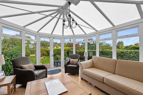 20 Vale Road, Worcester Park, KT4 7DZ