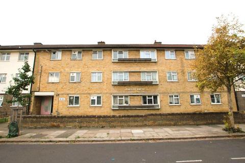 3 bedroom apartment for sale, Fowler House, Seven Sisters, London, N15